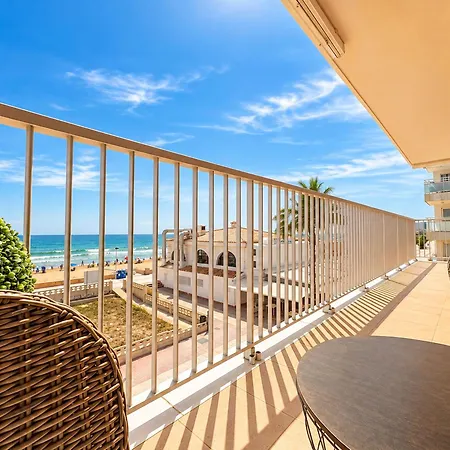 Appartement 02 Ninomad Lucentia Beachfront